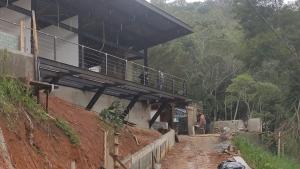 Obra em andamento.